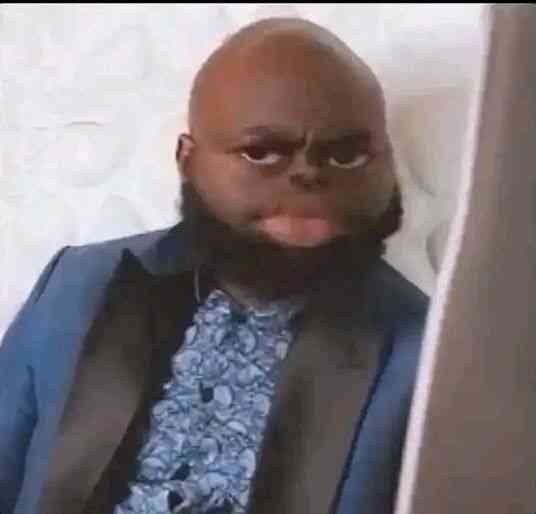 All of una go get millions for account come dey squeeze face | MirrorLog